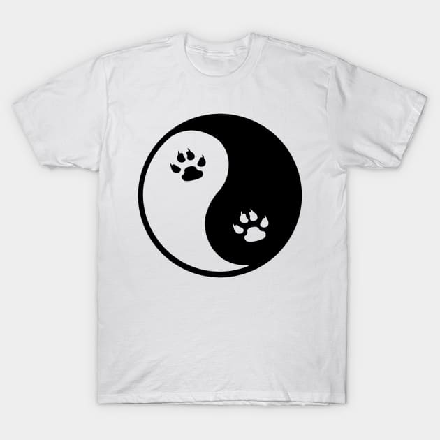 yin and yang symbol T-Shirt by warsitowarso